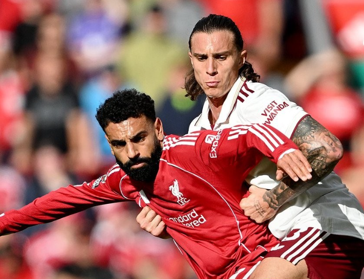 索博斯洛伊世界波，利物浦1-0登顶积分榜，阿森纳客场13年不胜